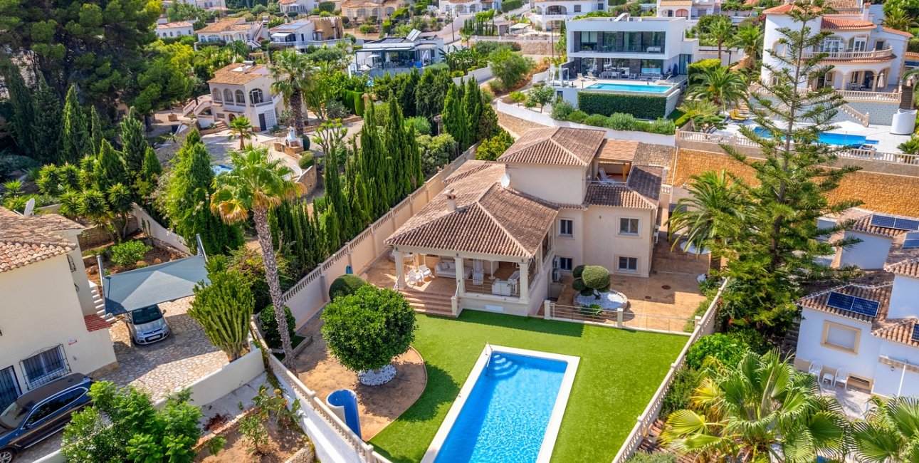 Resale - Villa -
Benissa - Carrio