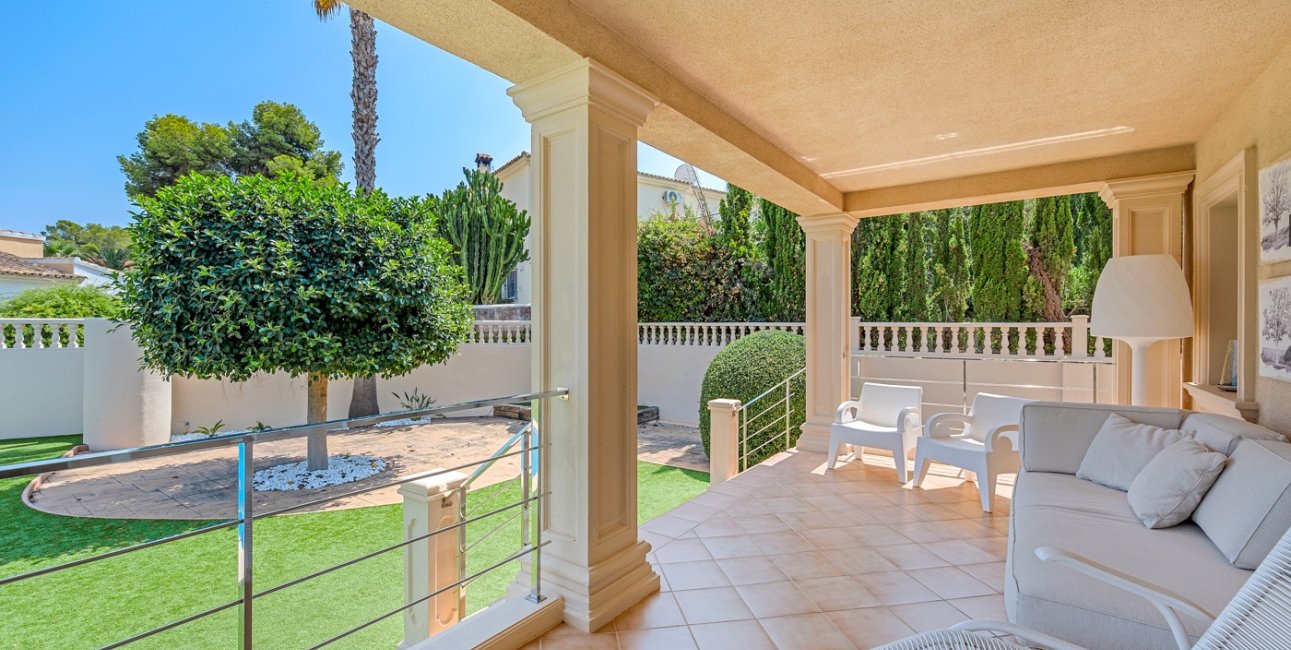 Resale - Villa -
Benissa - Carrio