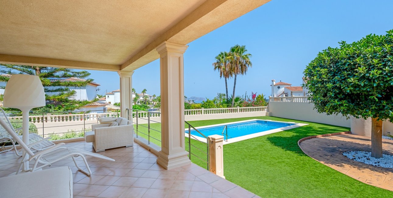 Resale - Villa -
Benissa - Carrio