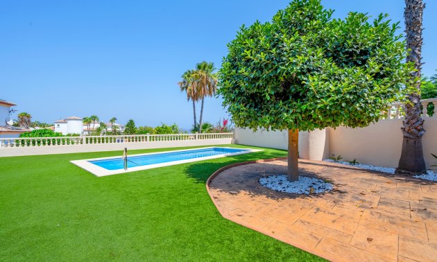 Resale - Villa -
Benissa - Carrio
