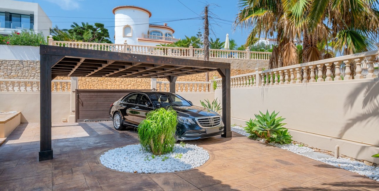 Resale - Villa -
Benissa - Carrio