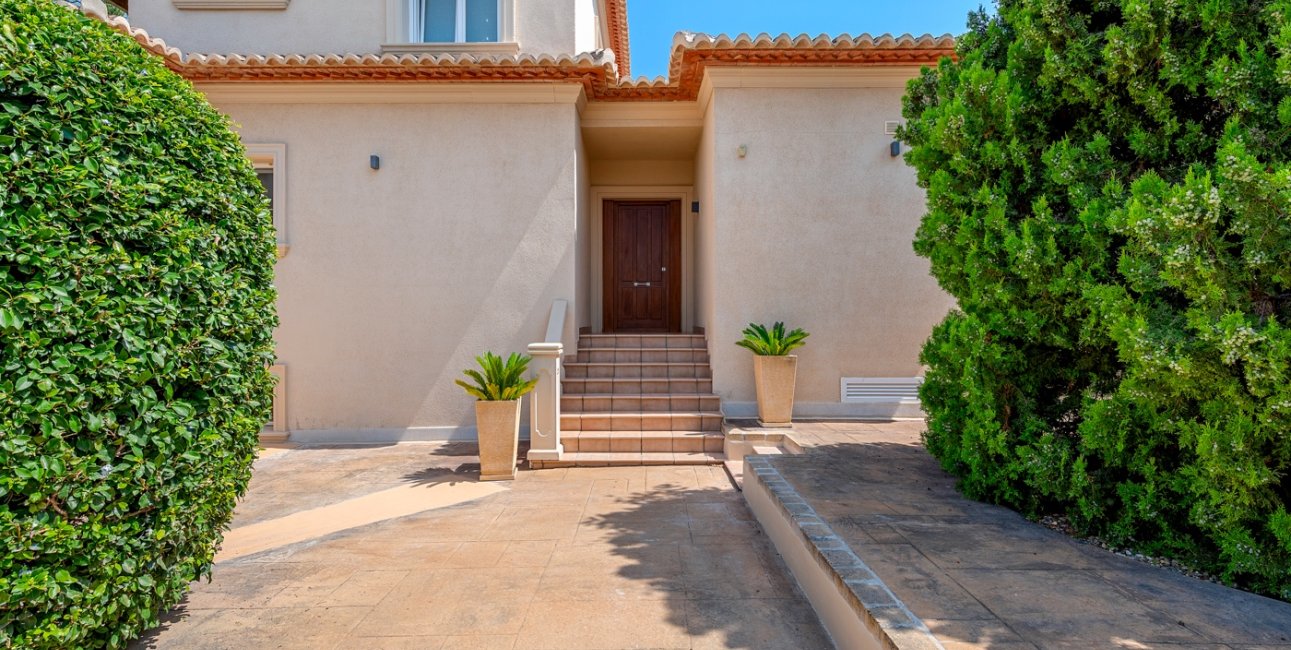 Resale - Villa -
Benissa - Carrio