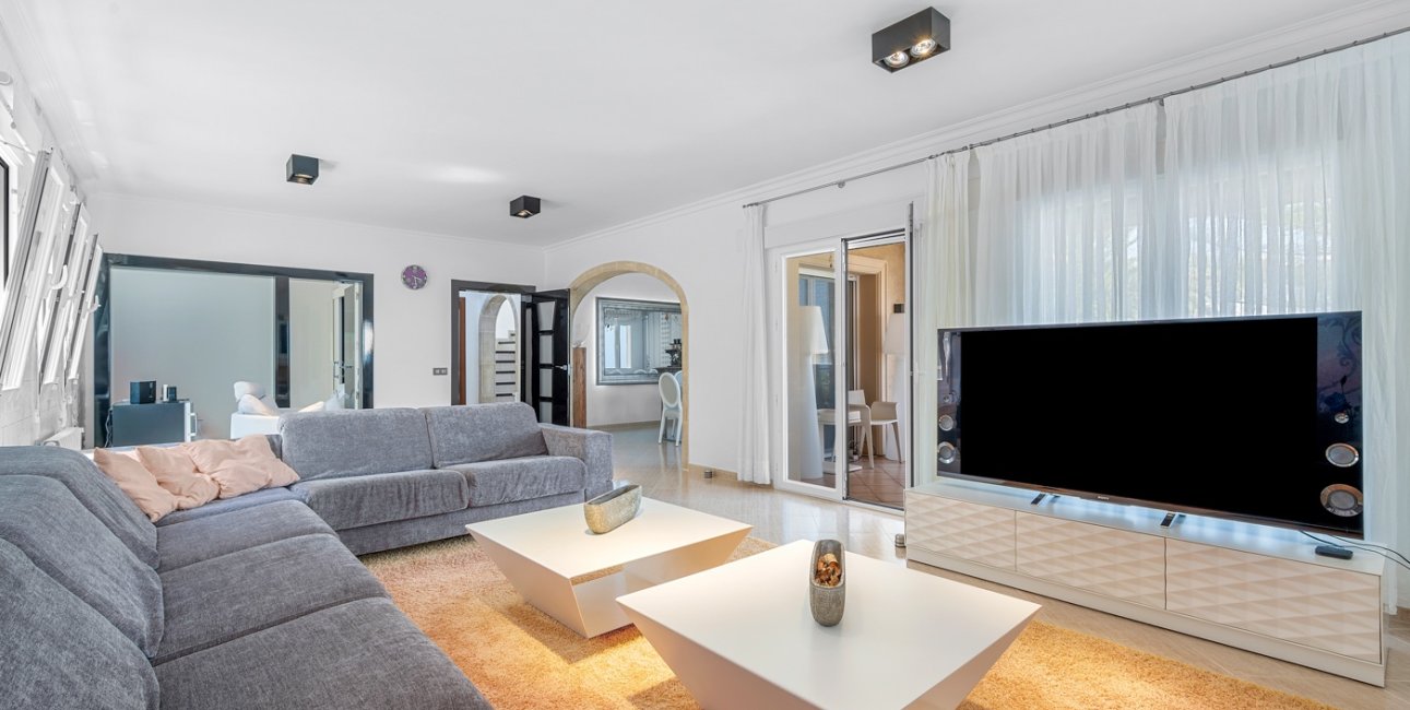 Resale - Villa -
Benissa - Carrio