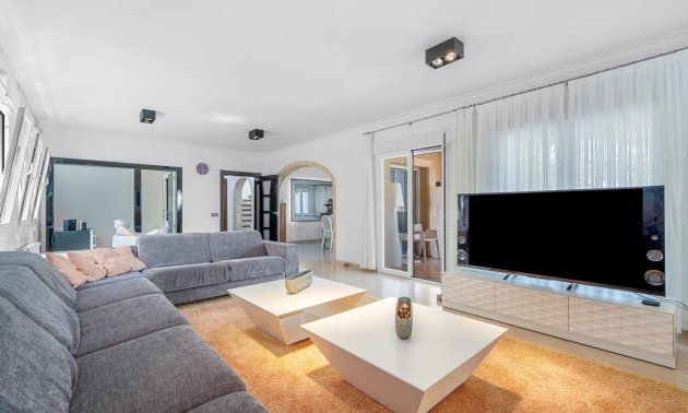 Resale - Villa -
Benissa - Carrio