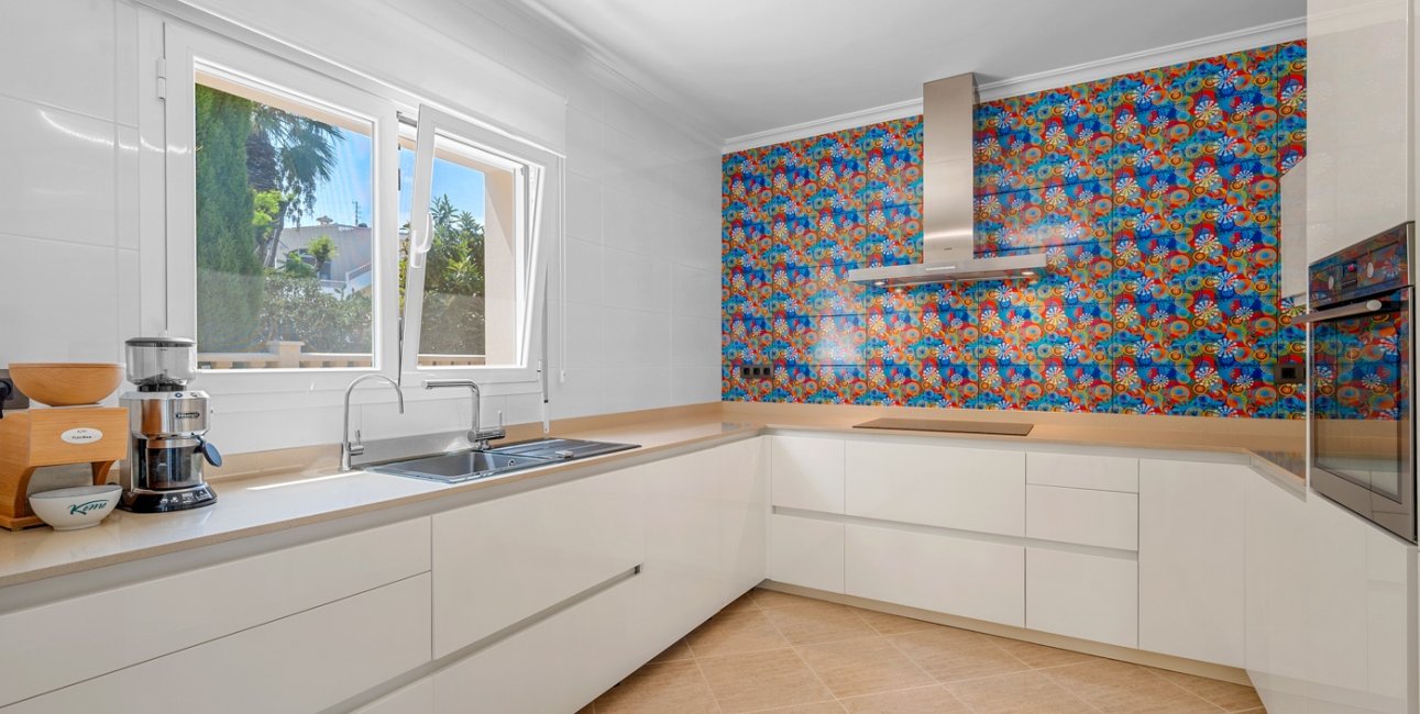 Resale - Villa -
Benissa - Carrio