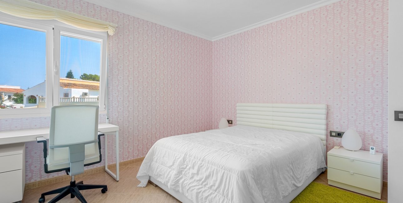 Resale - Villa -
Benissa - Carrio