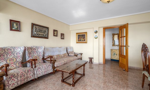 Resale - Apartment / flat -
Torrevieja - Playa Del Cura