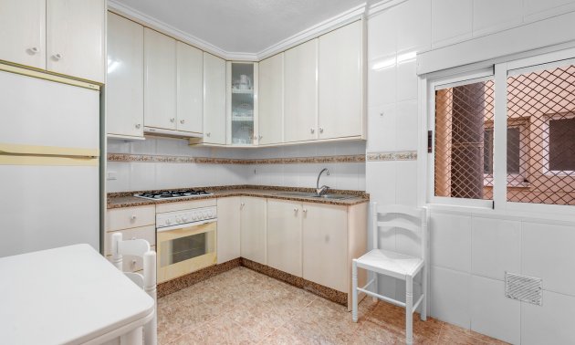 Resale - Apartment / flat -
Torrevieja - Playa Del Cura