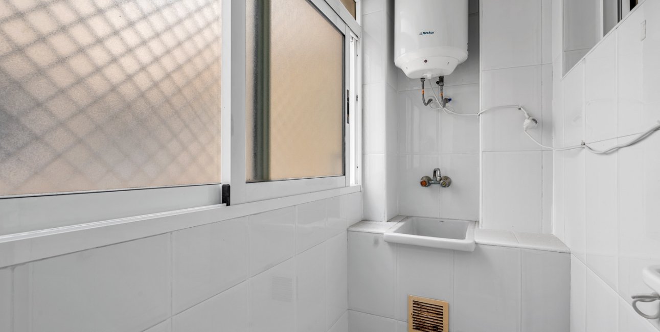 Resale - Apartment / flat -
Torrevieja - Playa Del Cura