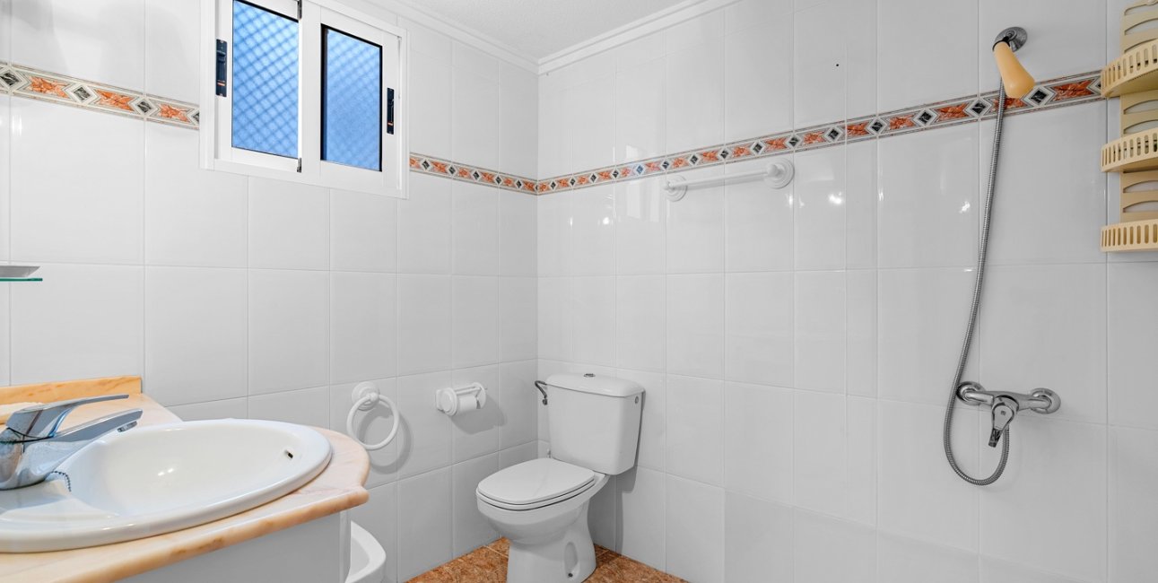 Resale - Apartment / flat -
Torrevieja - Playa Del Cura