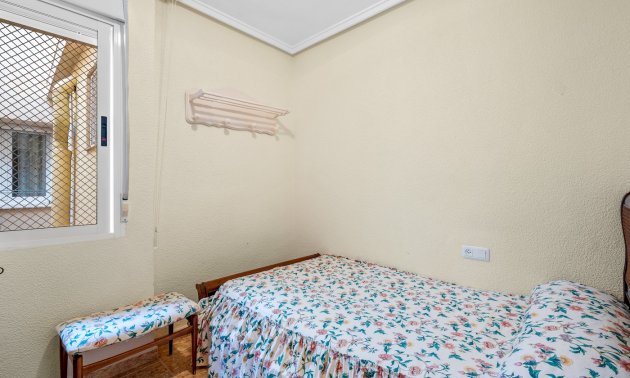Resale - Apartment / flat -
Torrevieja - Playa Del Cura