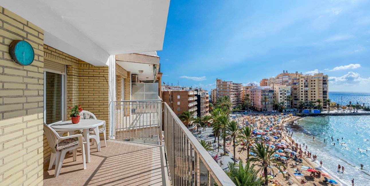 Resale - Apartment / flat -
Torrevieja - Playa Del Cura