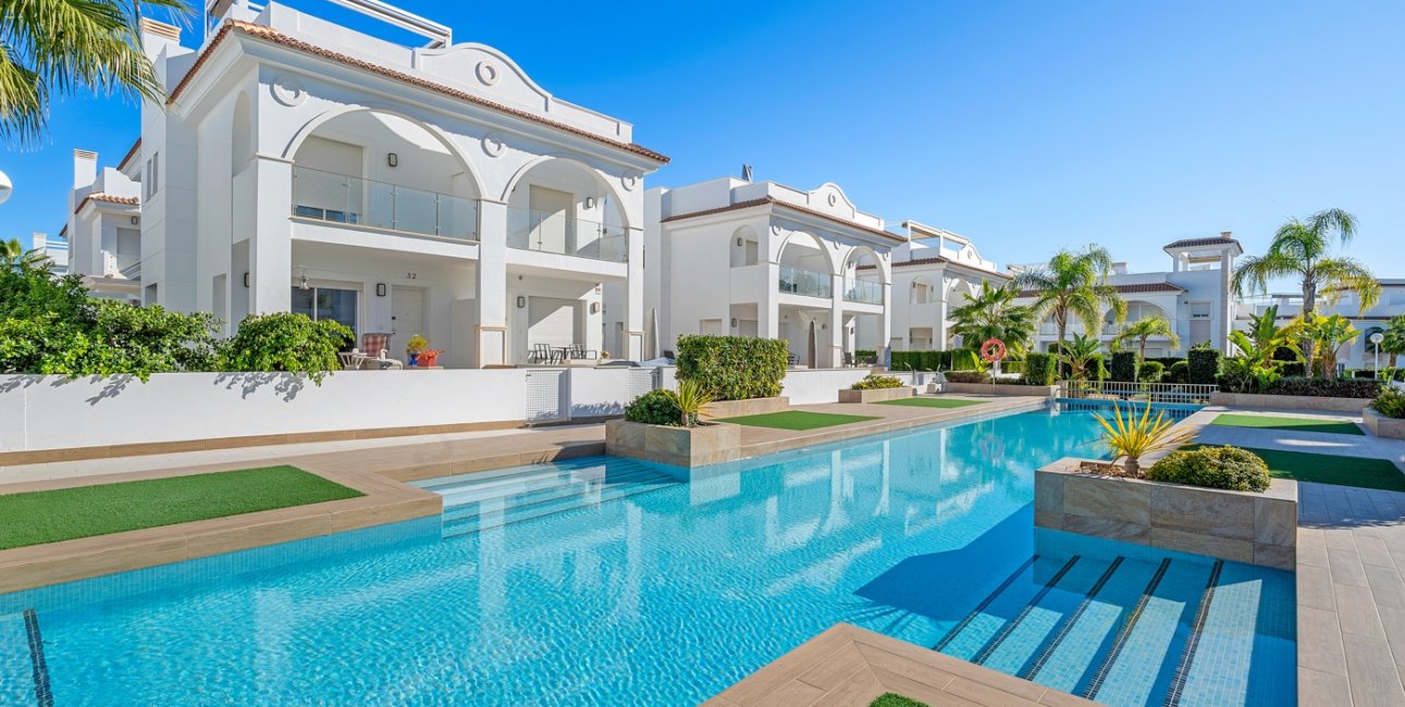 Rynek wtórny - Dom Szeregowy -
Ciudad Quesada - Doña Pepa