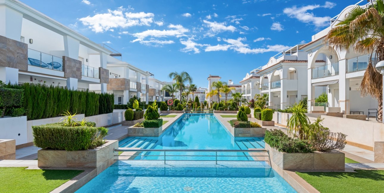 Rynek wtórny - Dom Szeregowy -
Ciudad Quesada - Doña Pepa