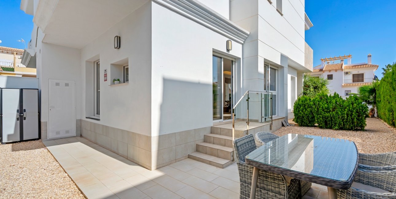 Rynek wtórny - Dom Szeregowy -
Ciudad Quesada - Doña Pepa