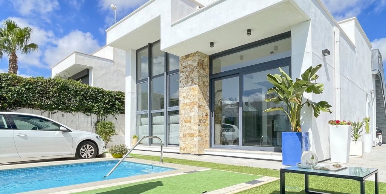 Resale - Villa -
Ciudad Quesada - La Laguna