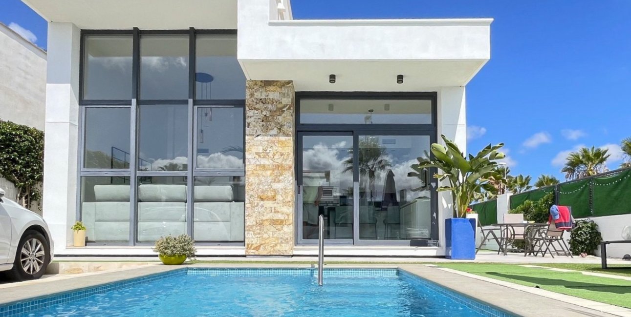 Resale - Villa -
Ciudad Quesada - La Laguna