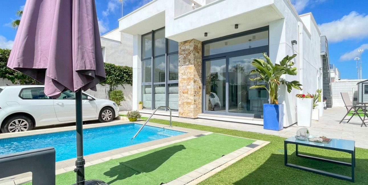 Resale - Villa -
Ciudad Quesada - La Laguna