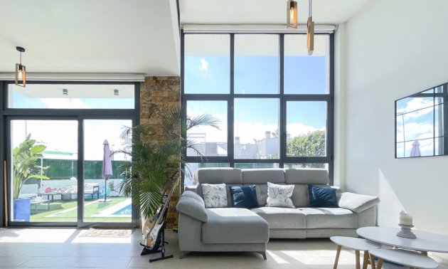 Resale - Villa -
Ciudad Quesada - La Laguna