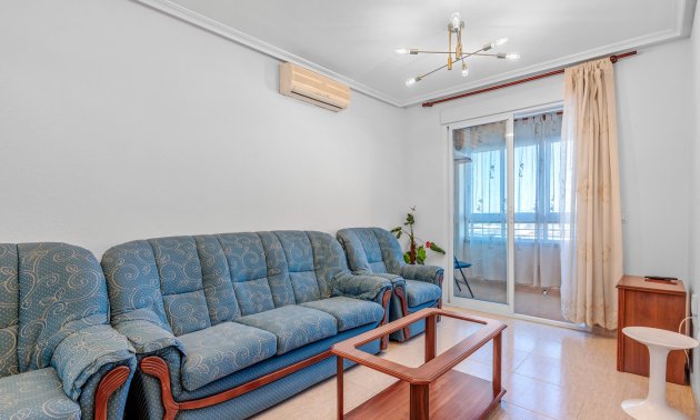 Resale - Apartment / flat -
Torrevieja - Torrevieja - Centre