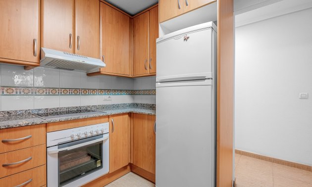 Resale - Apartment / flat -
Torrevieja - Torrevieja - Centre