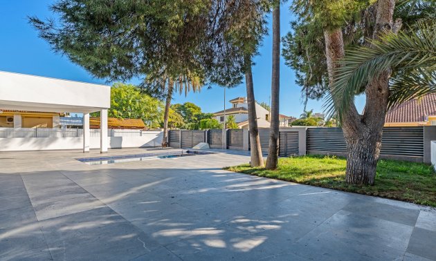 Rynek wtórny - Willa -
Orihuela Costa - Dehesa de Campoamor