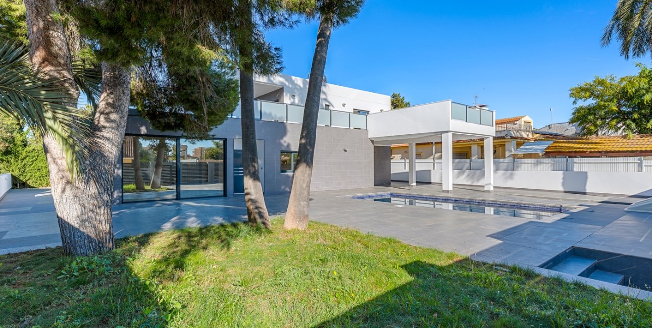 Rynek wtórny - Willa -
Orihuela Costa - Dehesa de Campoamor