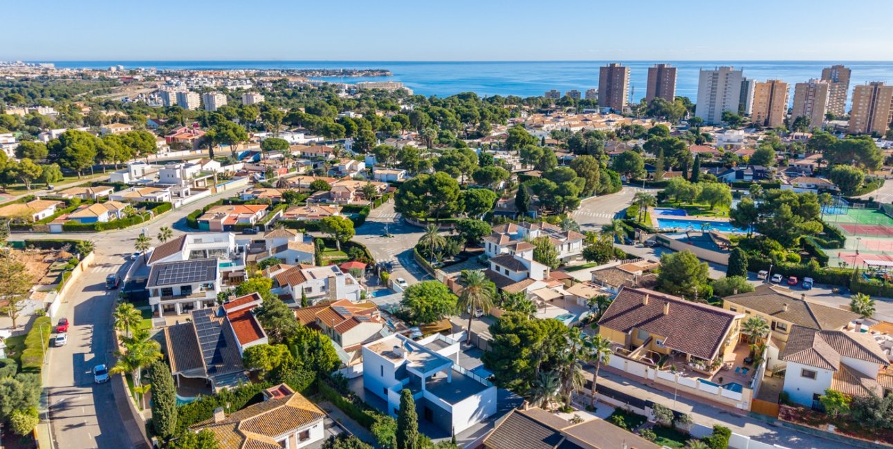 Rynek wtórny - Willa -
Orihuela Costa - Dehesa de Campoamor