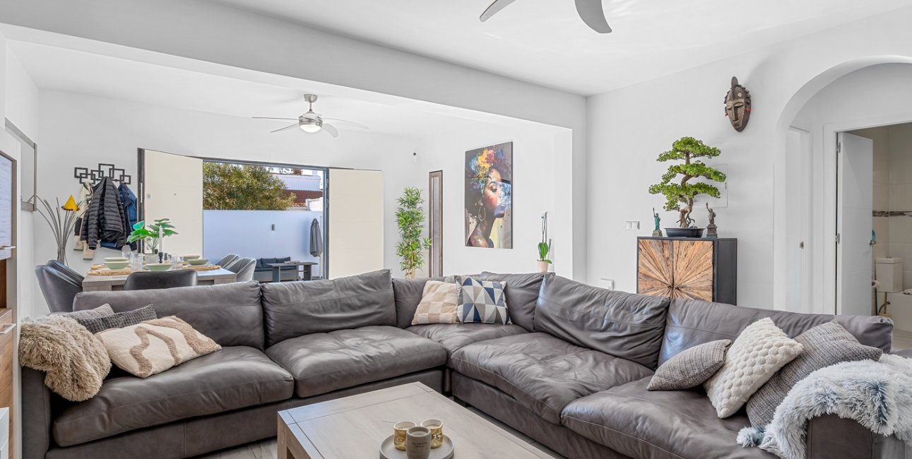 Resale - Villa -
Ciudad Quesada - Ciudad Quesada - Town