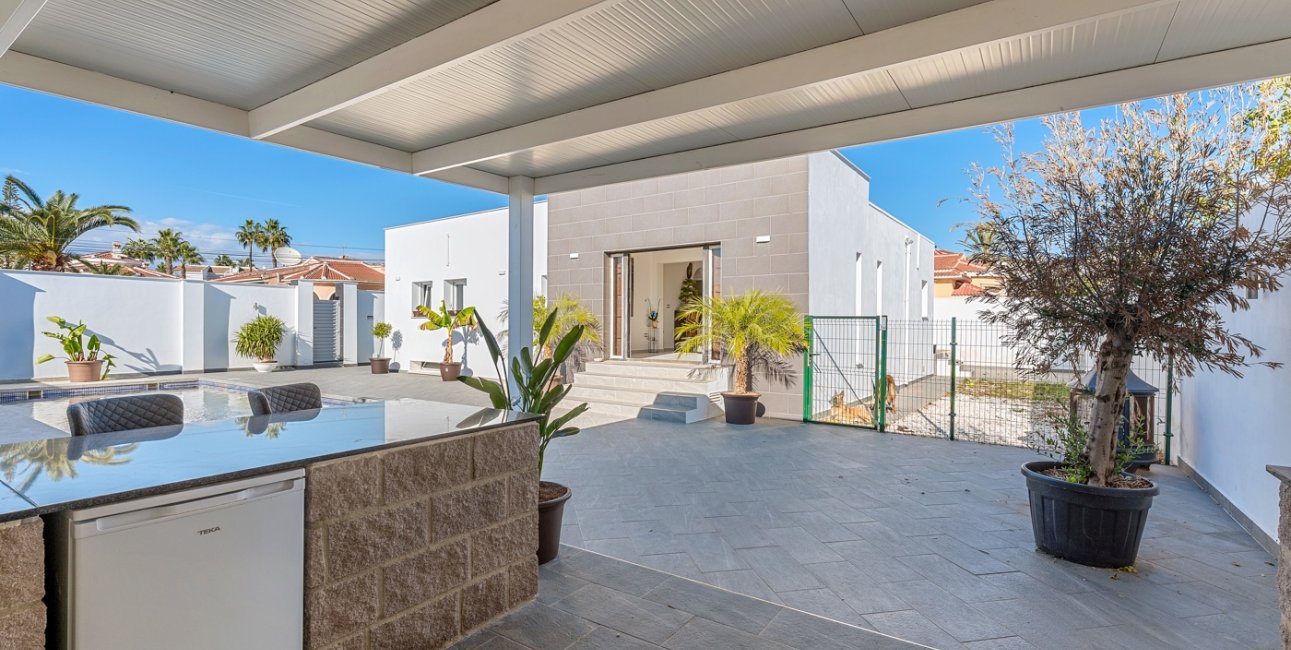 Resale - Villa -
Ciudad Quesada - Ciudad Quesada - Town