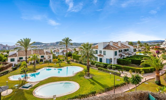 Resale - Apartment / flat -
Finestrat - Sierra Cortina