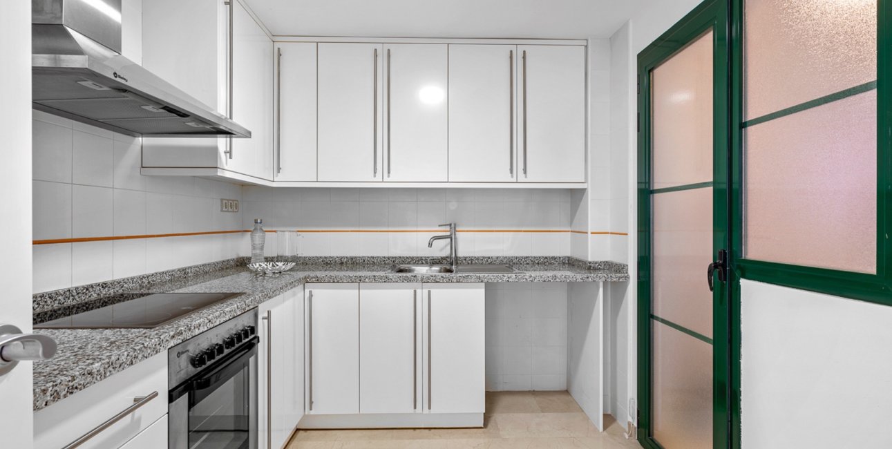 Resale - Apartment / flat -
Finestrat - Sierra Cortina