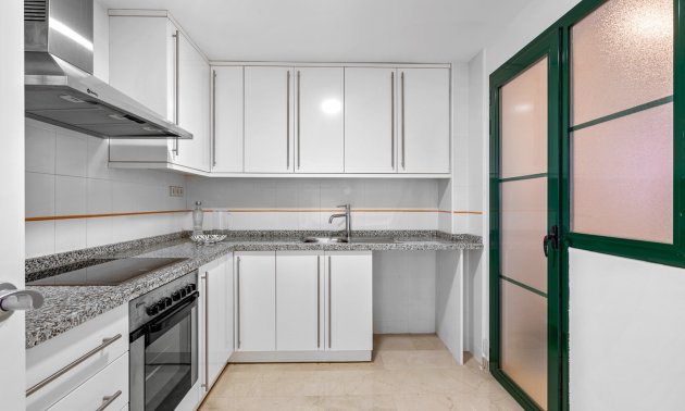 Resale - Apartment / flat -
Finestrat - Sierra Cortina