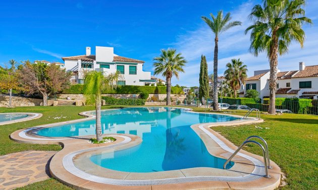 Resale - Apartment / flat -
Finestrat - Sierra Cortina