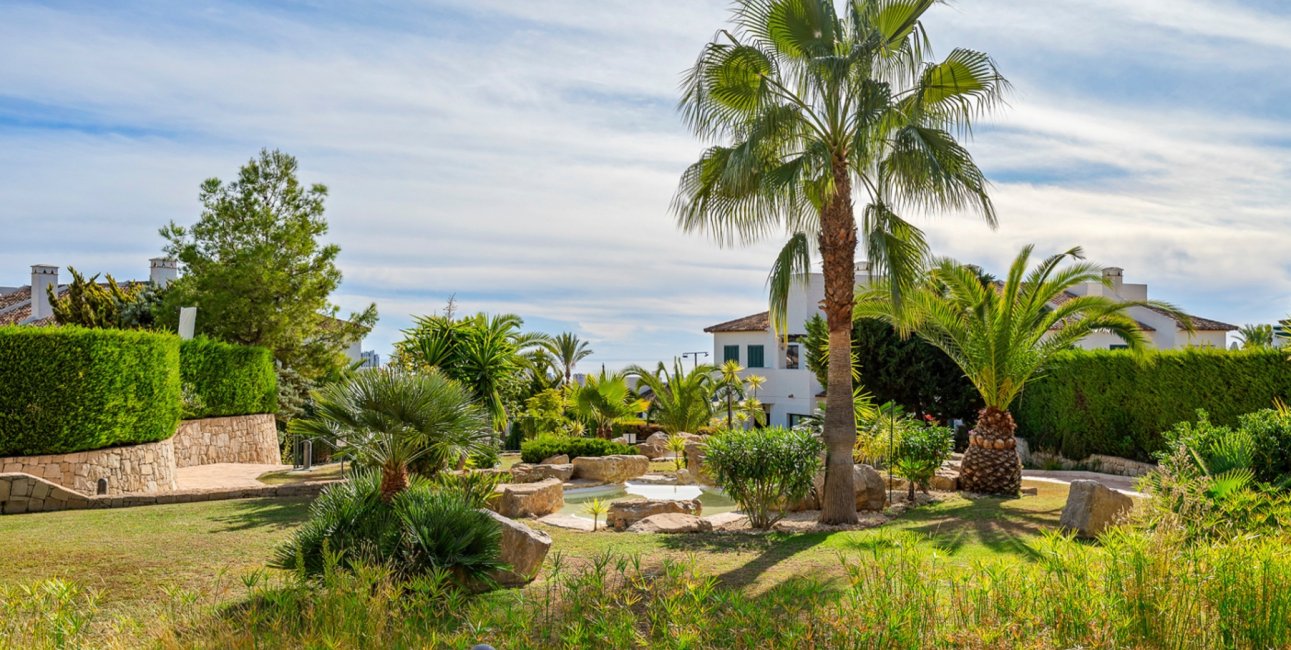 Resale - Apartment / flat -
Finestrat - Sierra Cortina