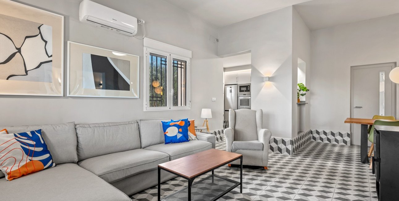 Resale - Country House -
Elche - Elche - Country