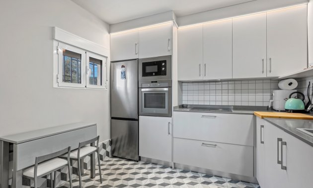 Resale - Country House -
Elche - Elche - Country