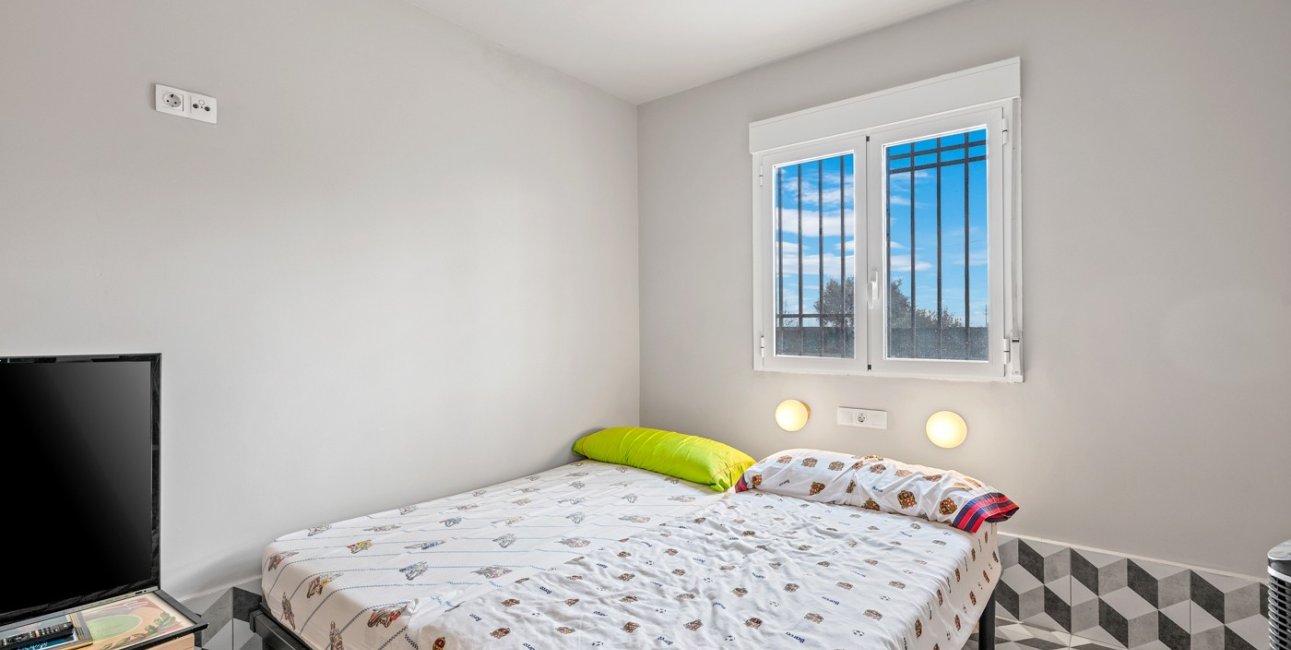 Resale - Country House -
Elche - Elche - Country