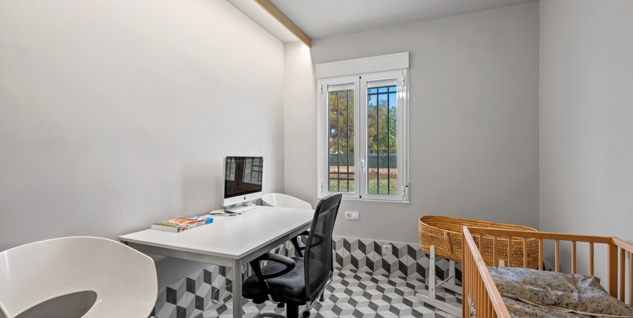 Resale - Country House -
Elche - Elche - Country