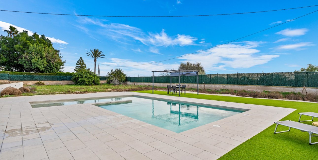 Resale - Country House -
Elche - Elche - Country