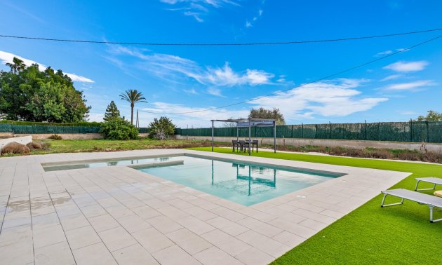 Resale - Country House -
Elche - Elche - Country