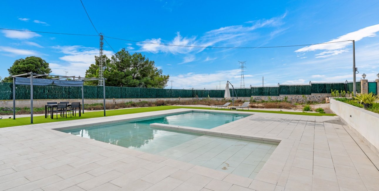 Resale - Country House -
Elche - Elche - Country