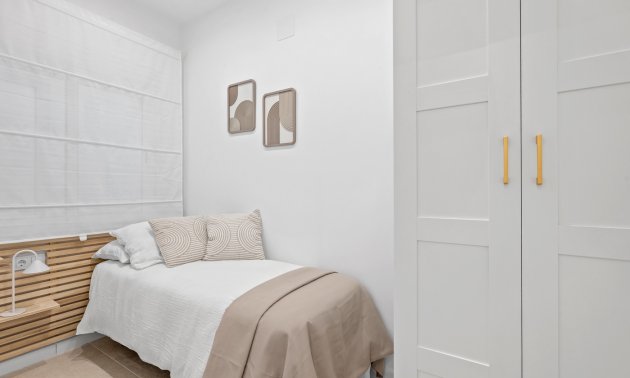 Resale - Bungalow -
Torrevieja - El Chaparral