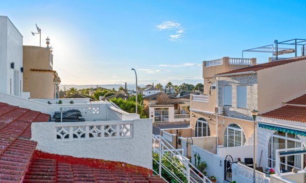 Resale - Bungalow -
Torrevieja - El Chaparral