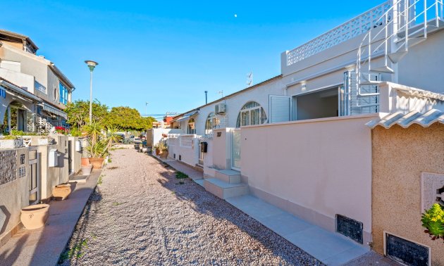 Resale - Bungalow -
Torrevieja - El Chaparral