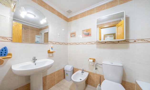 Reventa - Adosado -
Ciudad Quesada - Doña Pepa