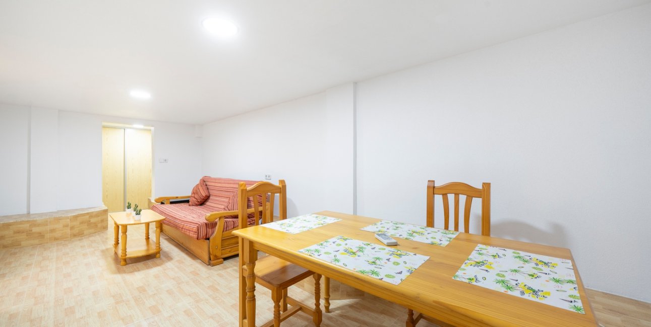 Reventa - Adosado -
Ciudad Quesada - Doña Pepa