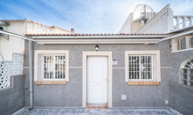 Reventa - Bungalow -
Torrevieja - El Chaparral