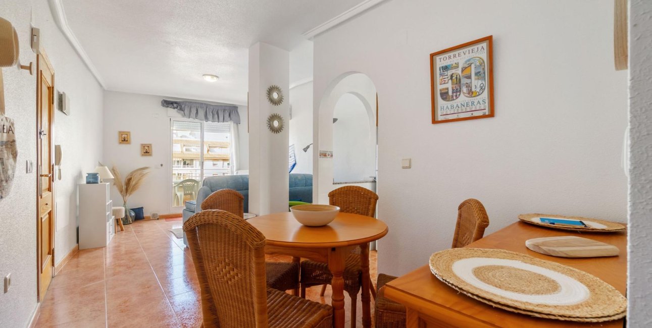 Reventa - Apartamento / piso -
Torrevieja - Torrevieja - Centre