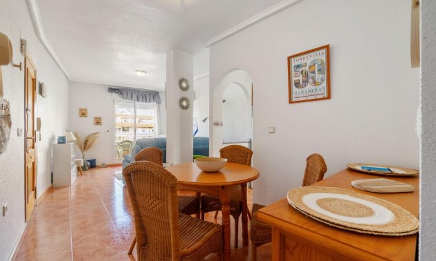 Reventa - Apartamento / piso -
Torrevieja - Torrevieja - Centre